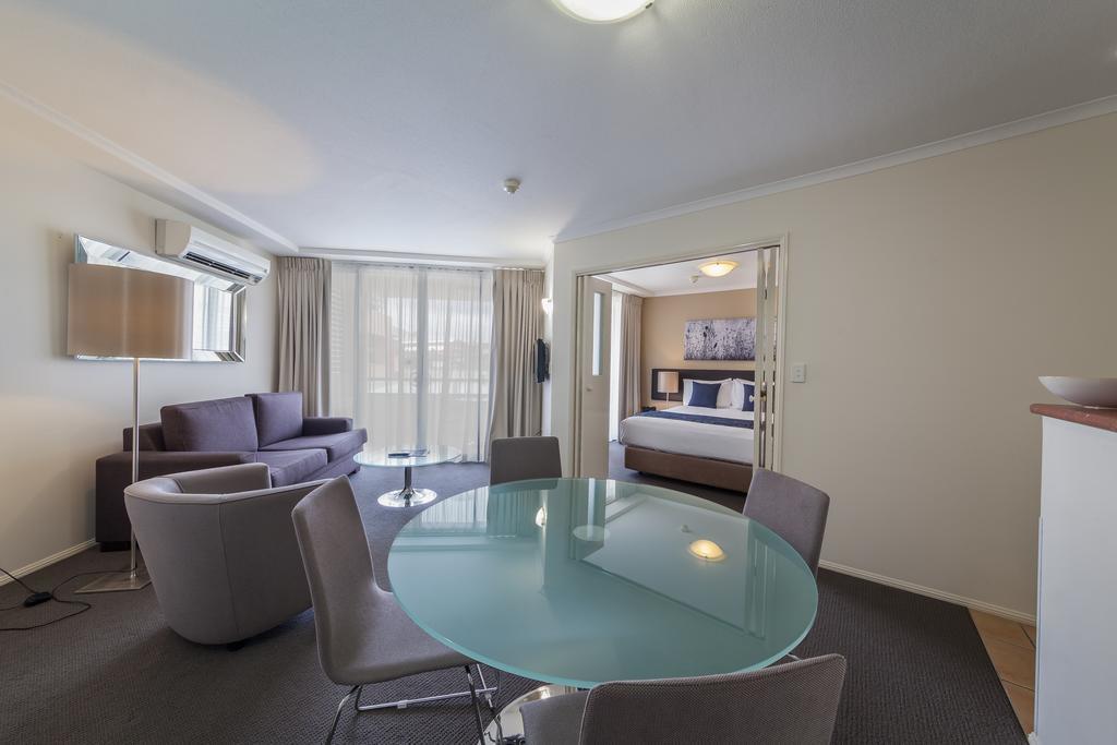 Apartamento de 1 dormitorio con balcón