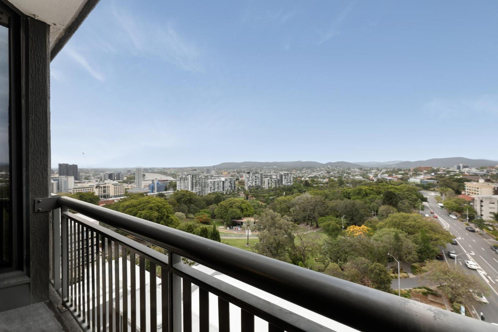 Deluxe Twin Room Balcony