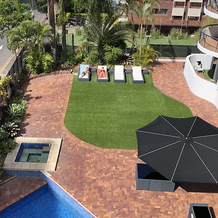Hillcrest Apartment Hotel-2