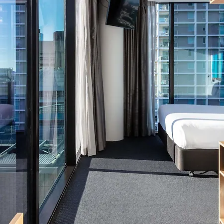 Ibis Styles Brisbane Elizabeth Street-3